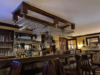 Bar in Rian's Pub at Lucerne Inn